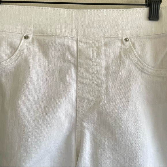 Spanx Women's Distressed White Skinny Ankle Jeans Raw Hem Size Medium - Picture 4 of 12